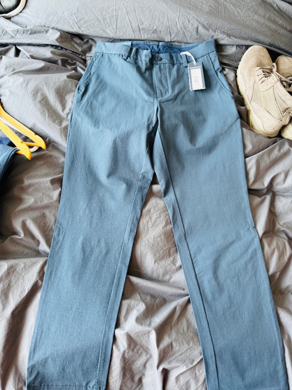 Brand new w/ Tags Blue Blazer Vineyard Vines On-The-Go Performance Pants - 32X30